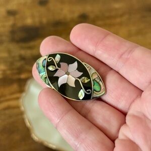 Alpaca Mexico Abalone Mother of Pearl Onyx Inlay Flower Brooch Pin